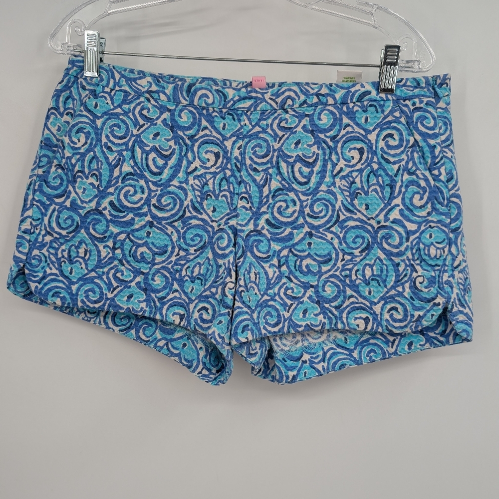 Lilly Pulitzer Chasing Tail print blue shorts Women's sz 8